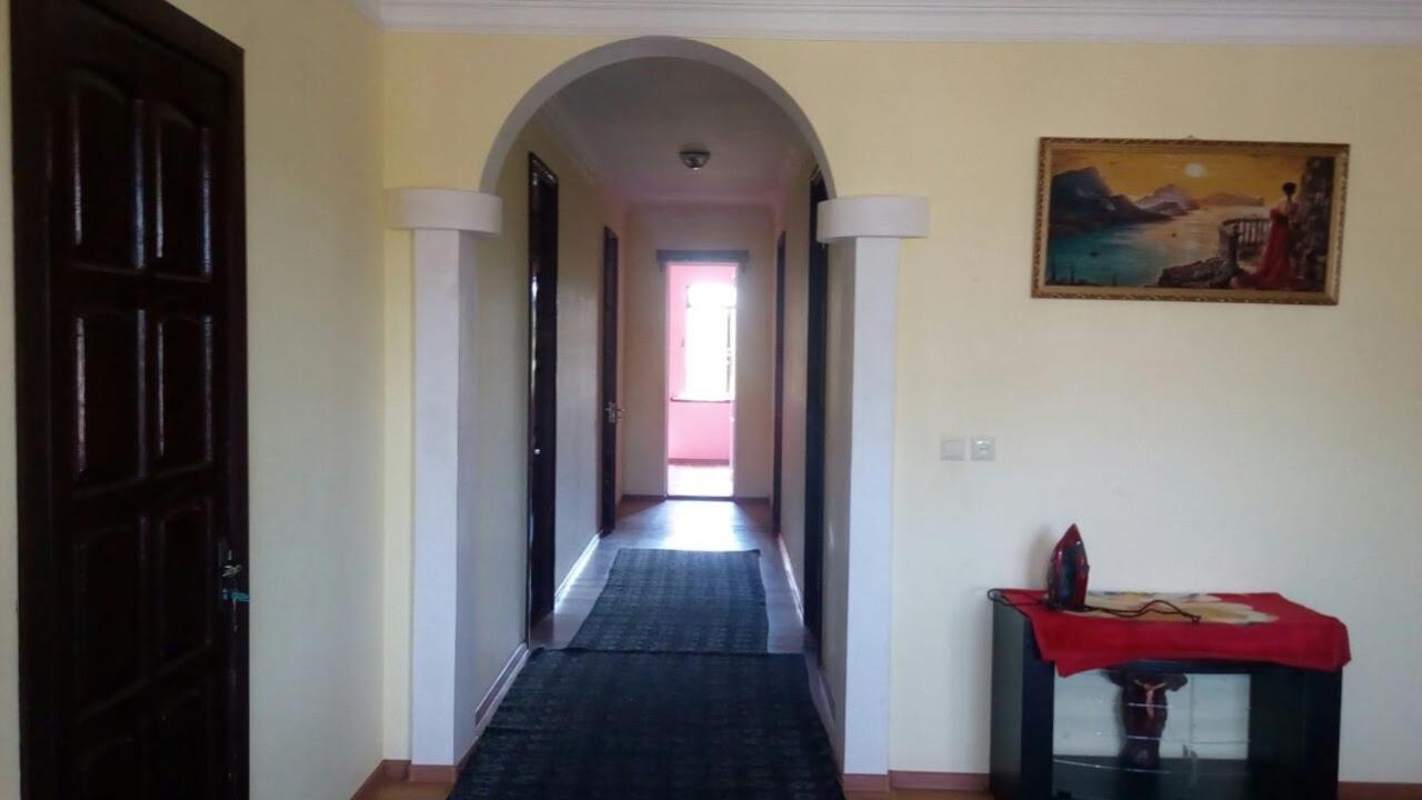 Guesthouse Gia Koboeleti Buitenkant foto